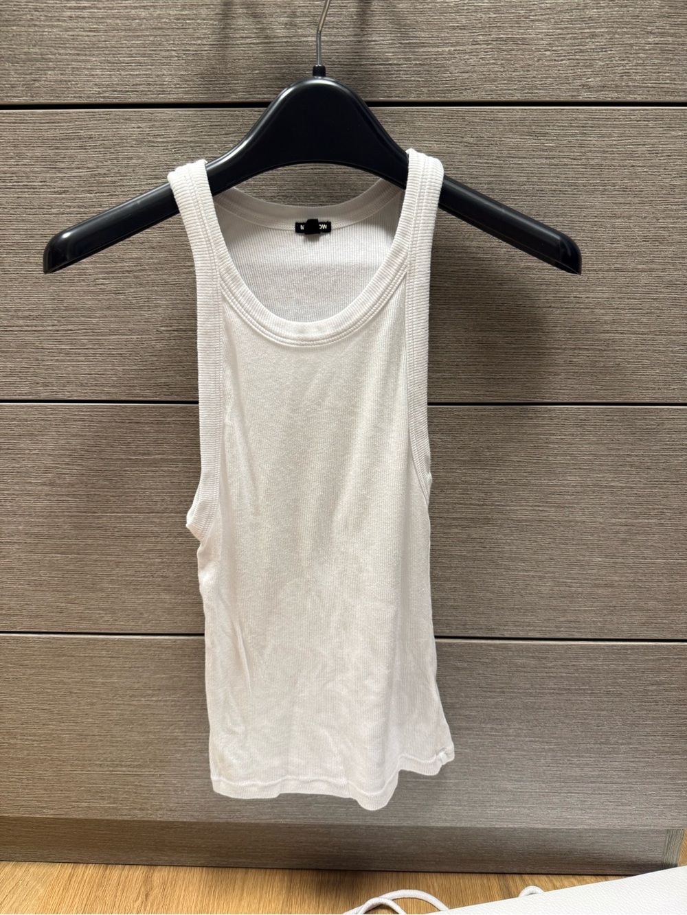 Monrow XS white rib tank top